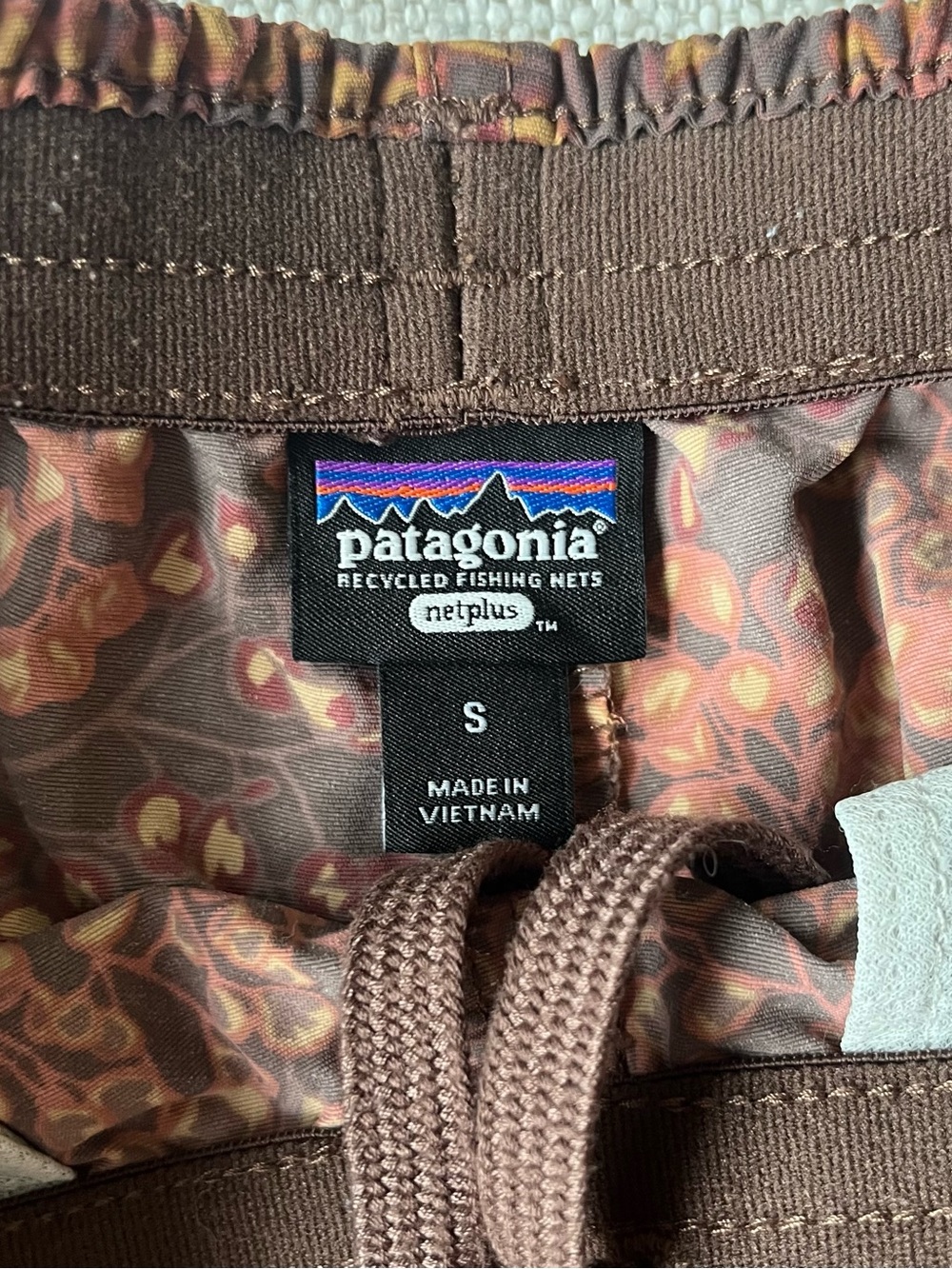 Patagonia Women’s 5 inch Baggies - Picture 4 of 5